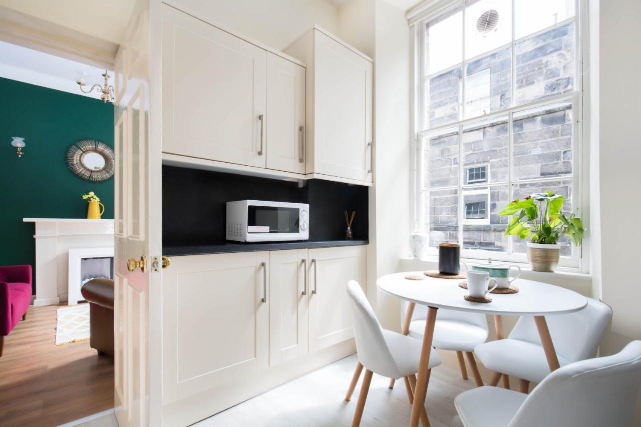 Stockbridge Two Bedroom Apartment Edinburgh Exterior photo