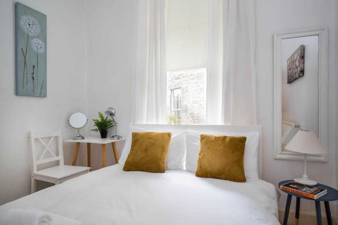 Stockbridge Two Bedroom Apartment Edinburgh Exterior photo